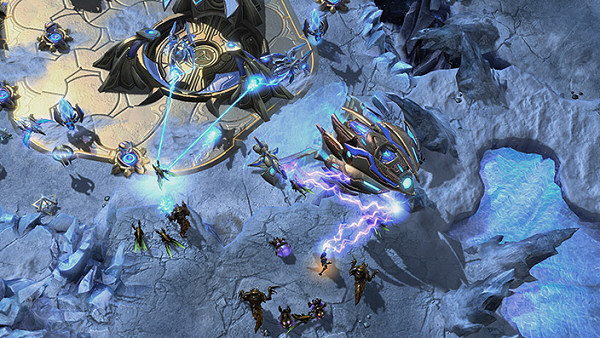 StarCraft 2: Heart of the Swarm | Sci-fi real-time strategy